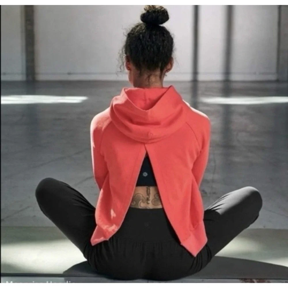 Athleta Moonrise Women's Size Medium Coral French Terry Open Back Hoodie